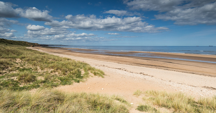 crimdon dene beach on a sunny day